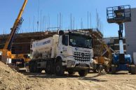 Concrete supply lorry